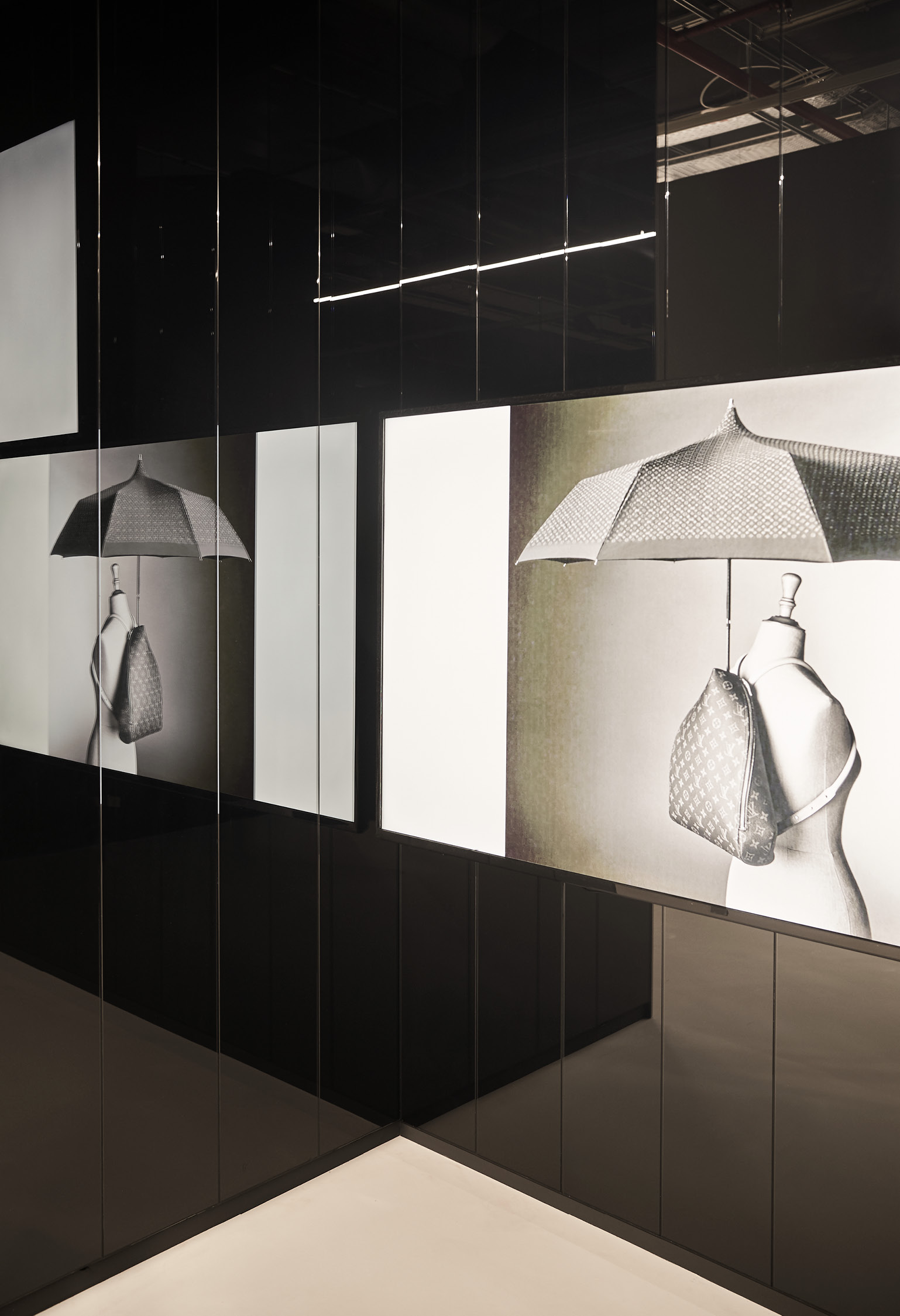 LV Dream en images : un lieu d'exposition gratuit signé Louis Vuitton ! -  Arts in the City