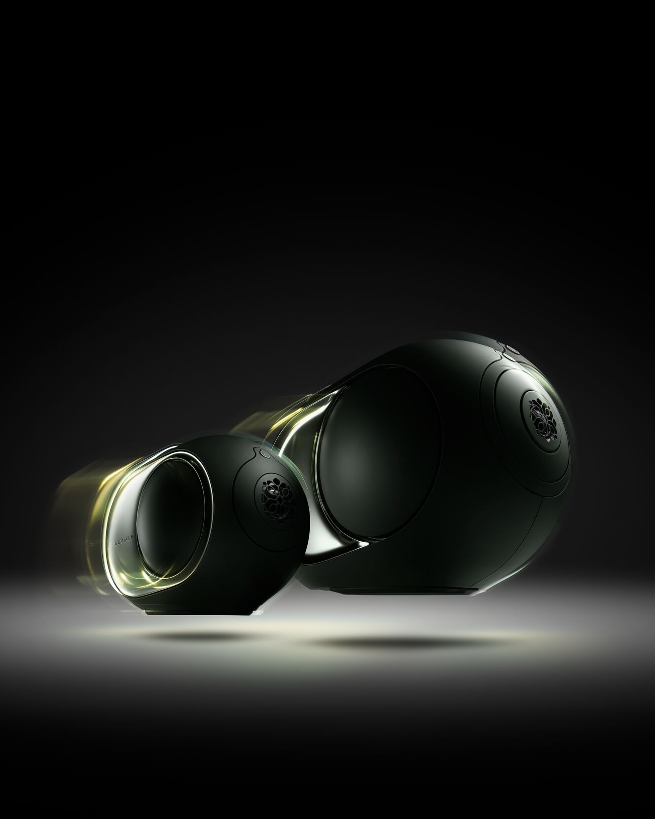 Header-Visual_Devialet Phantom Ultimate_Product_02_RANGE_DF_4x5