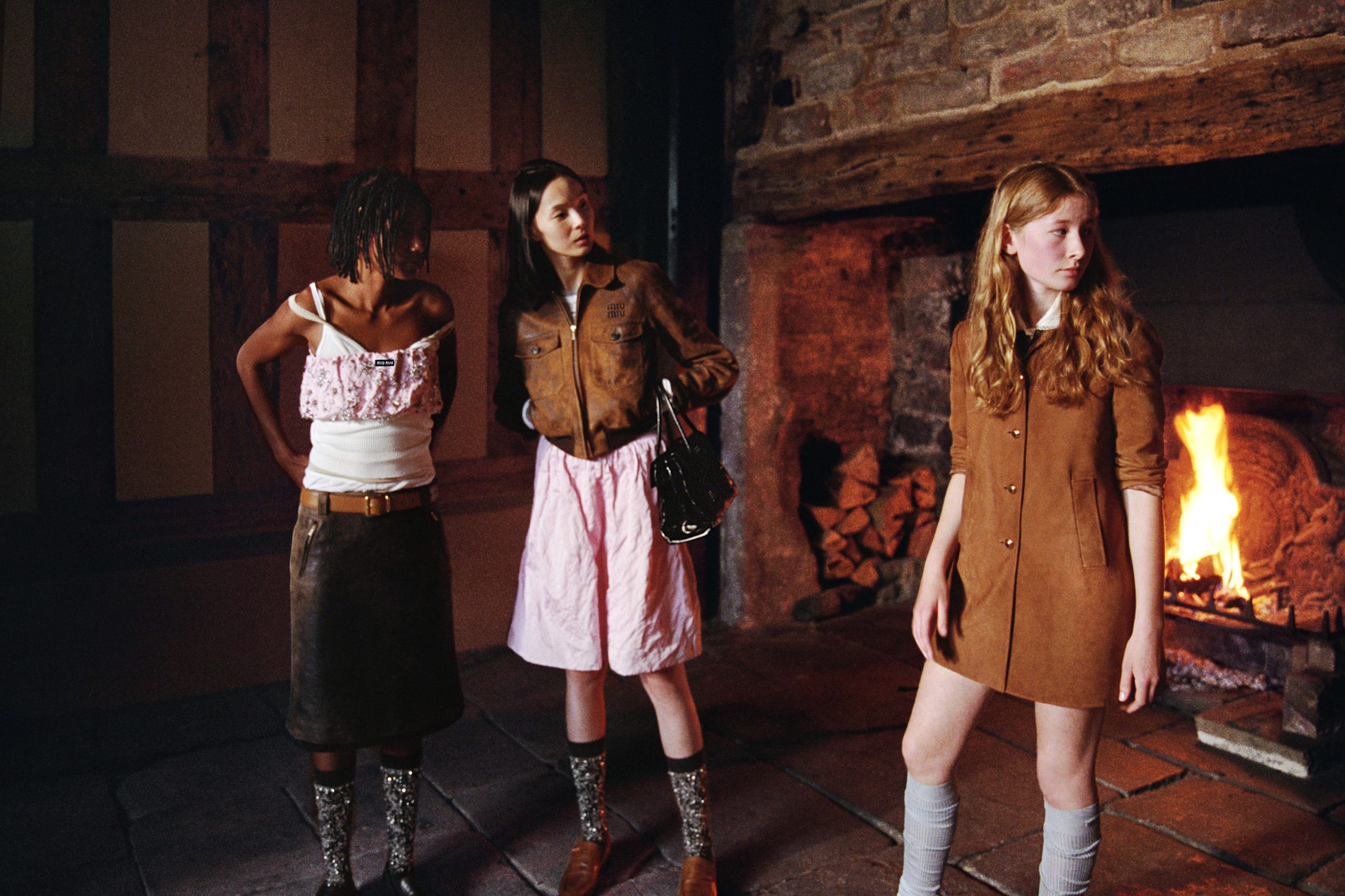 Miu Miu_Holiday Campaign_2025_Dede Mansro_Ju Xiaowen and Viola Sharp