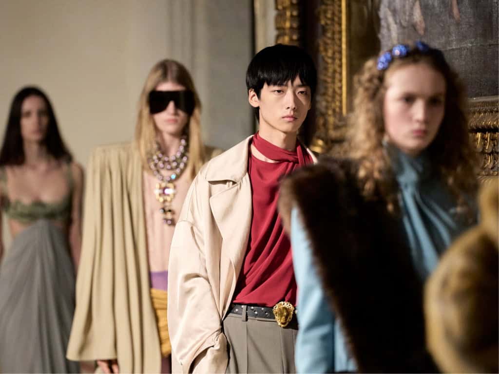 Valentino Rome Show Valentino s’empare de Rome pour sa collection Fall-Winter 2026 - Mixte ...